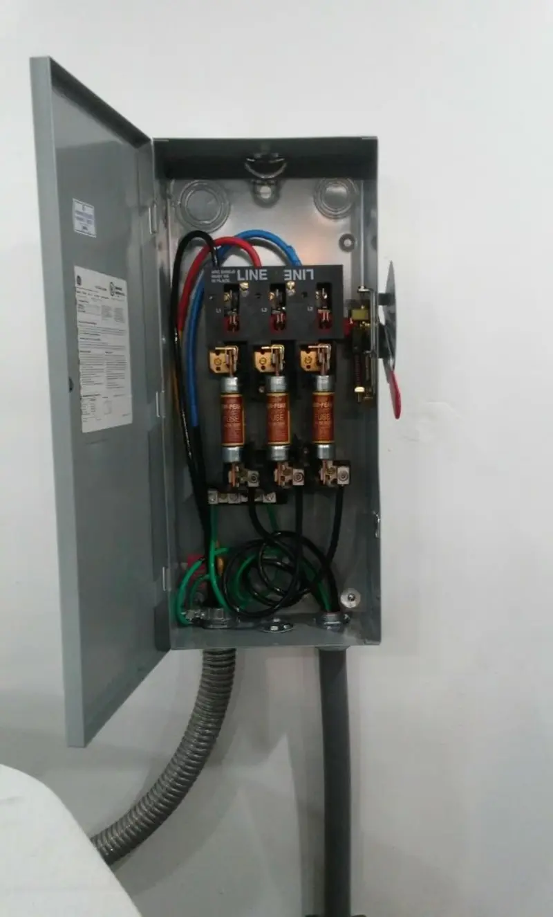 Three-phase disconnect switch installed for Electrical Wiring & Rewiring in Silsbee